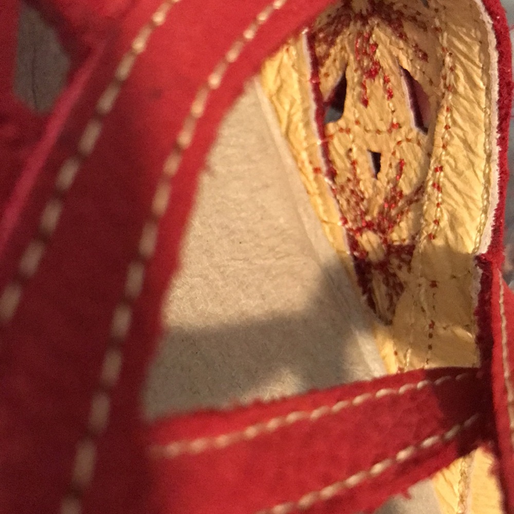 Jambu Red Sandals - Picture 11 of 15